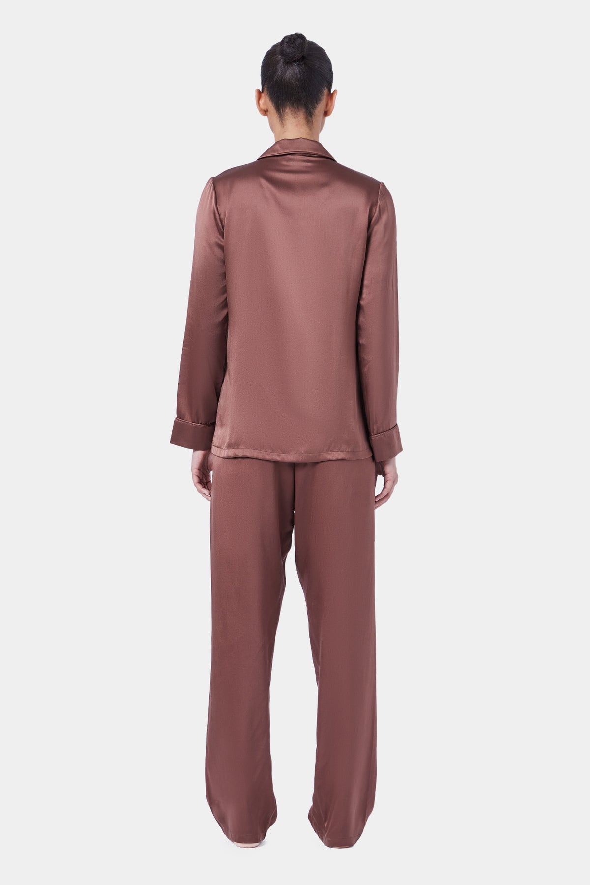 The Fine Finishes Pyjama By GINIA In Milk Chocolate